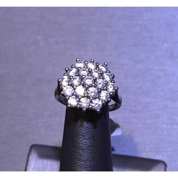 Cluster Ring Sz7 19 White CZ Silver 925 NWT (All Stones Simulated) - Picture 4 of 5